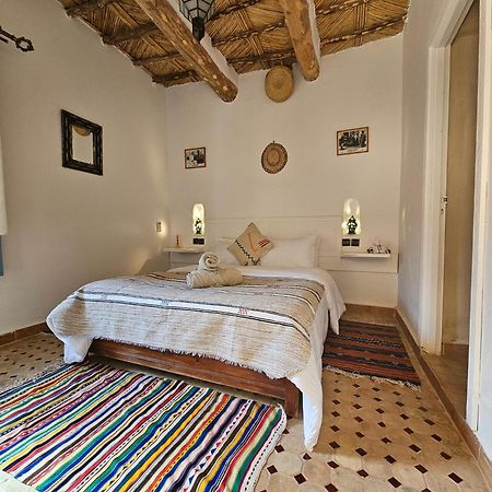 Kasbah La Cigogne Bed & Breakfast Ait Ben Haddou Bagian luar foto
