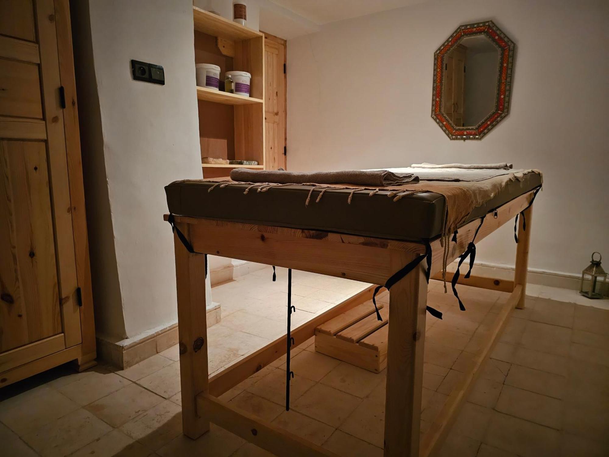 Kasbah La Cigogne Bed & Breakfast Ait Ben Haddou Bagian luar foto