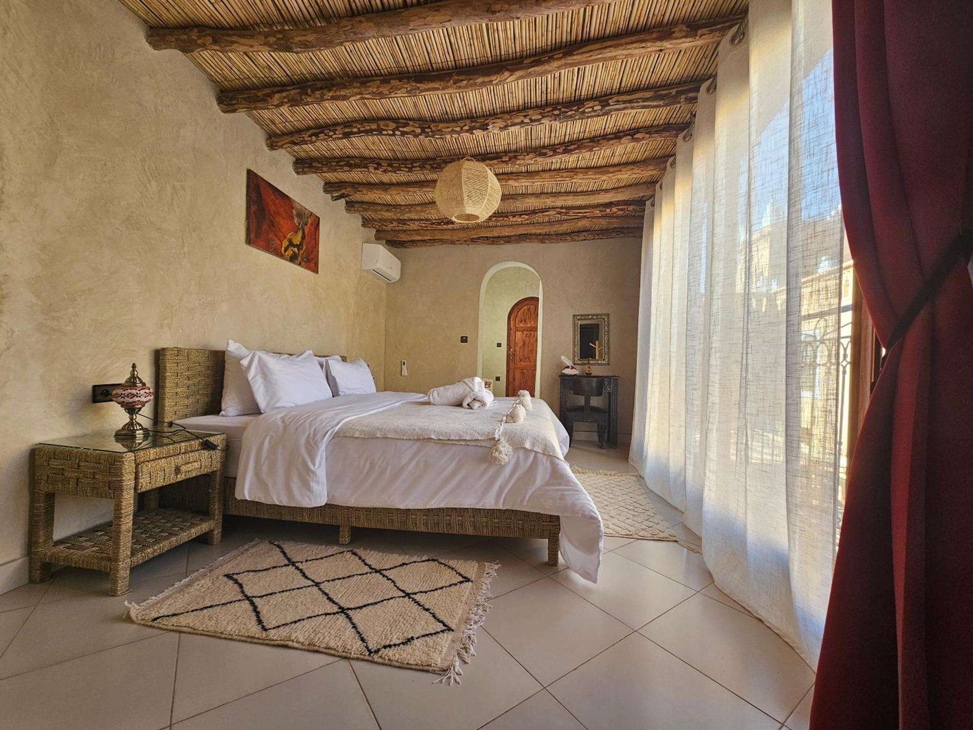 Kasbah La Cigogne Bed & Breakfast Ait Ben Haddou Bagian luar foto