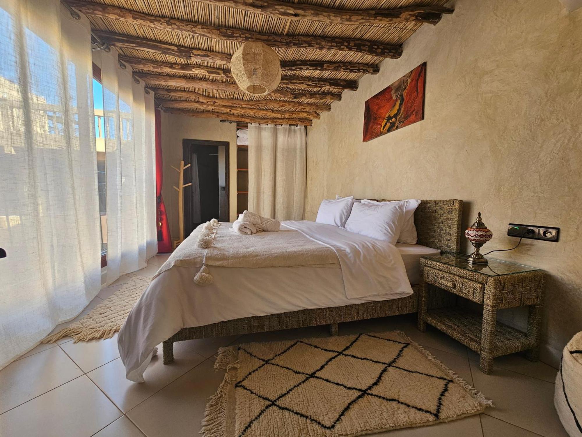 Kasbah La Cigogne Bed & Breakfast Ait Ben Haddou Bagian luar foto