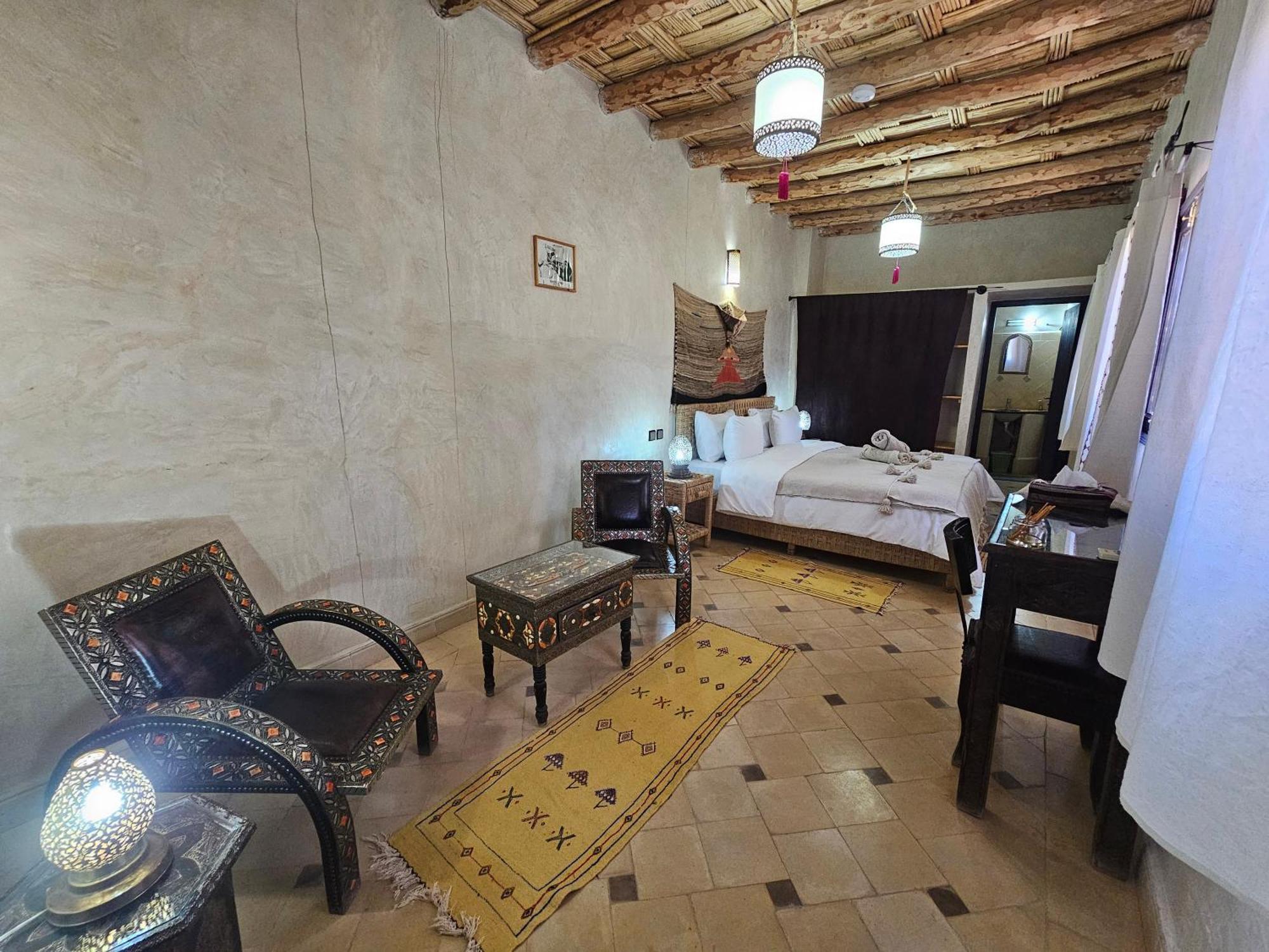 Kasbah La Cigogne Bed & Breakfast Ait Ben Haddou Bagian luar foto