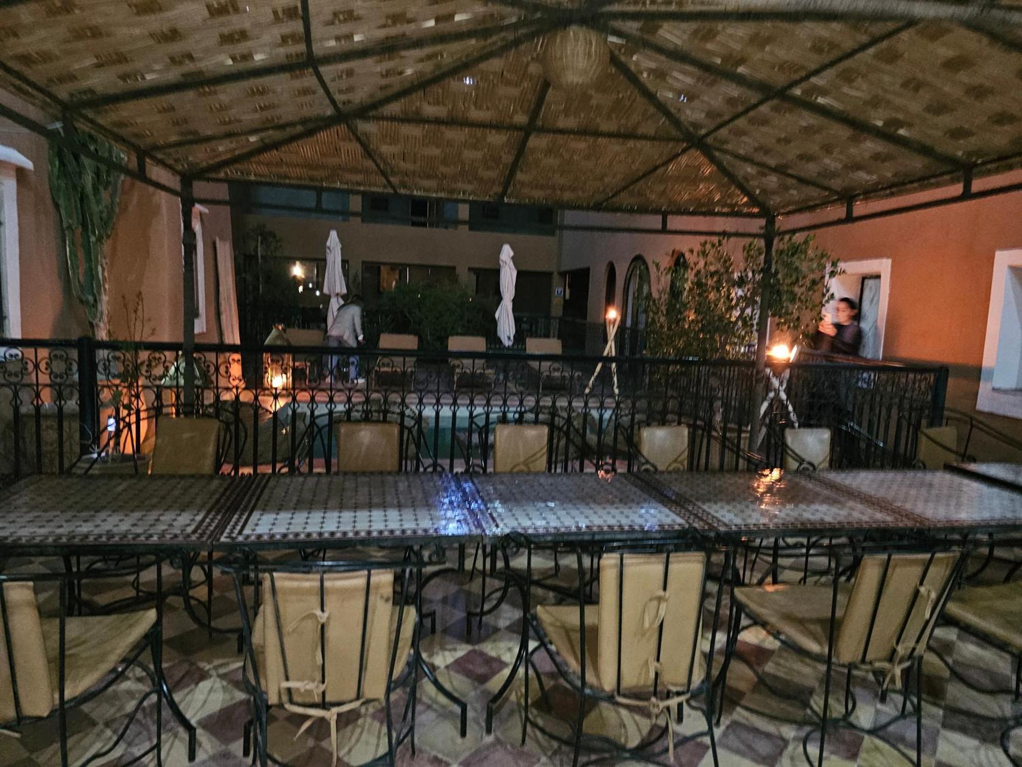 Kasbah La Cigogne Bed & Breakfast Ait Ben Haddou Bagian luar foto