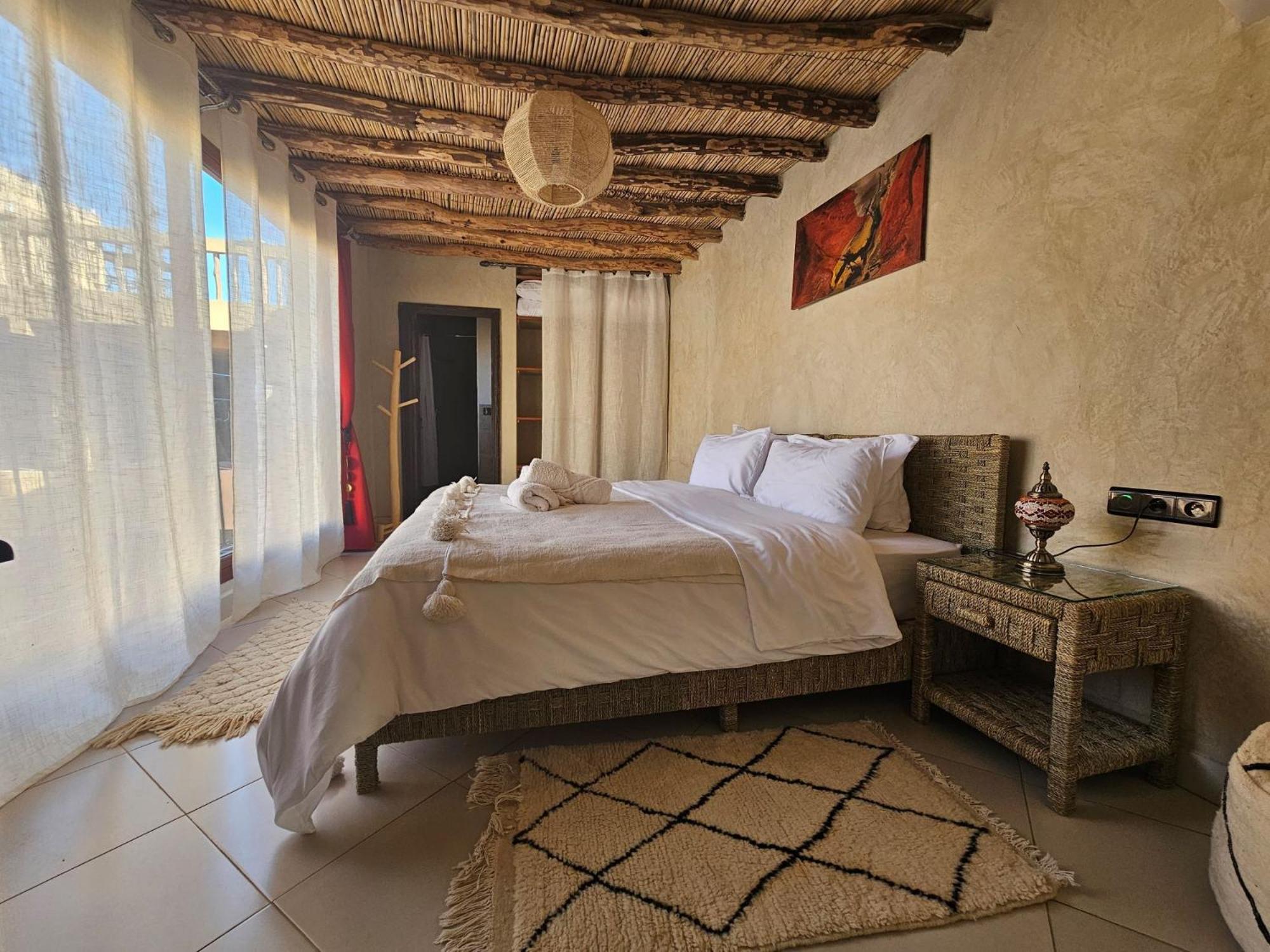 Kasbah La Cigogne Bed & Breakfast Ait Ben Haddou Bagian luar foto