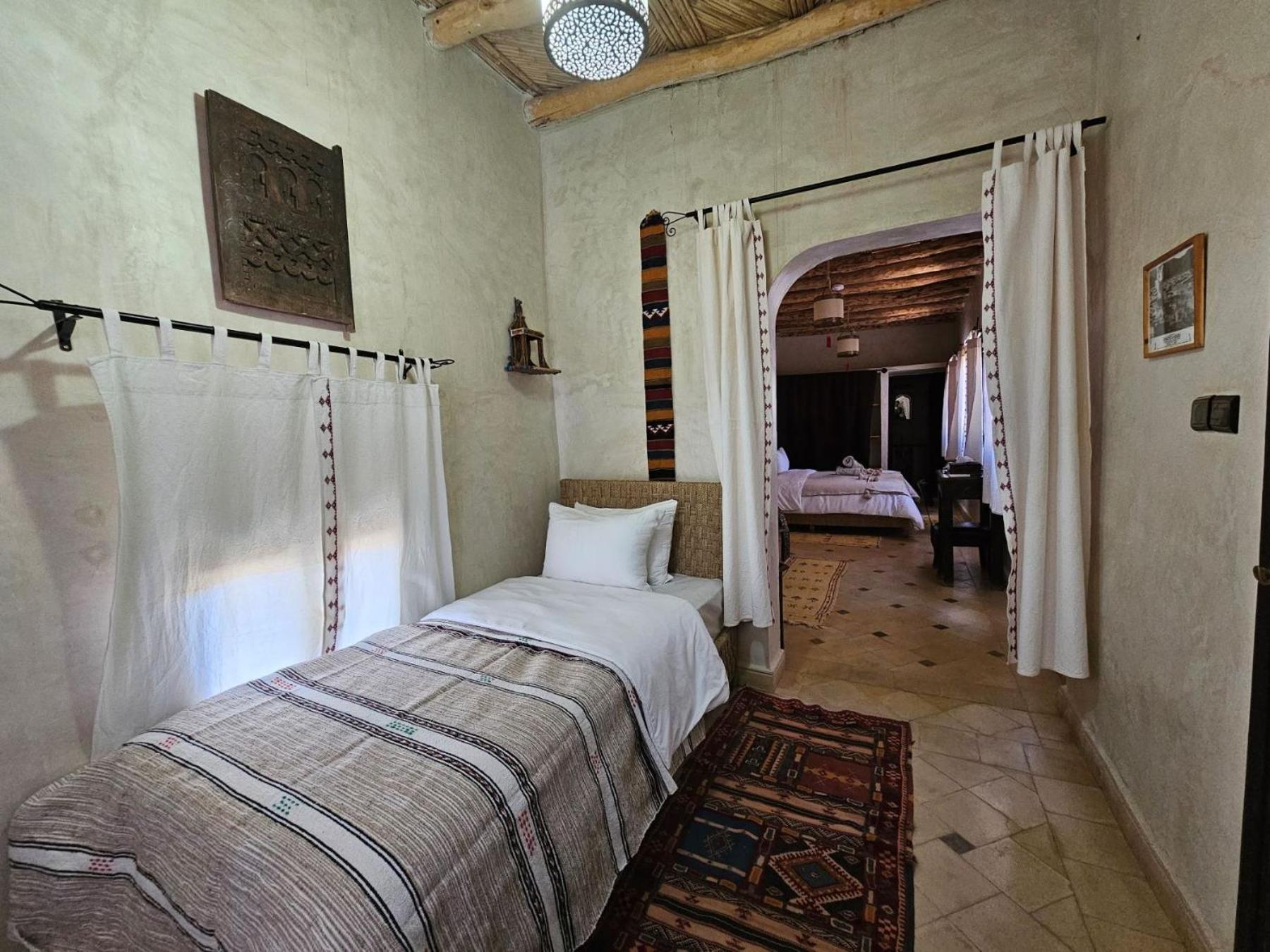 Kasbah La Cigogne Bed & Breakfast Ait Ben Haddou Bagian luar foto