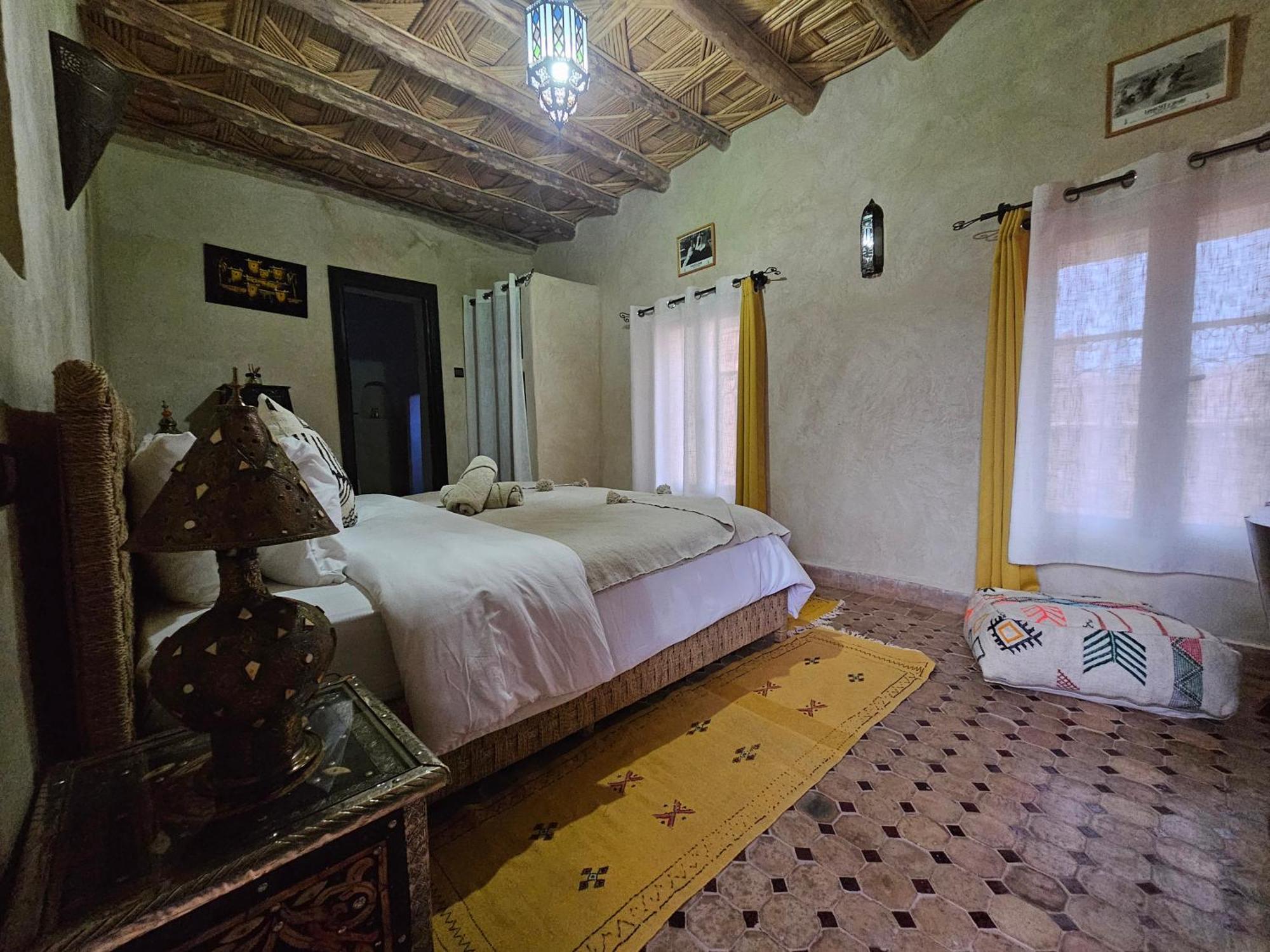Kasbah La Cigogne Bed & Breakfast Ait Ben Haddou Bagian luar foto