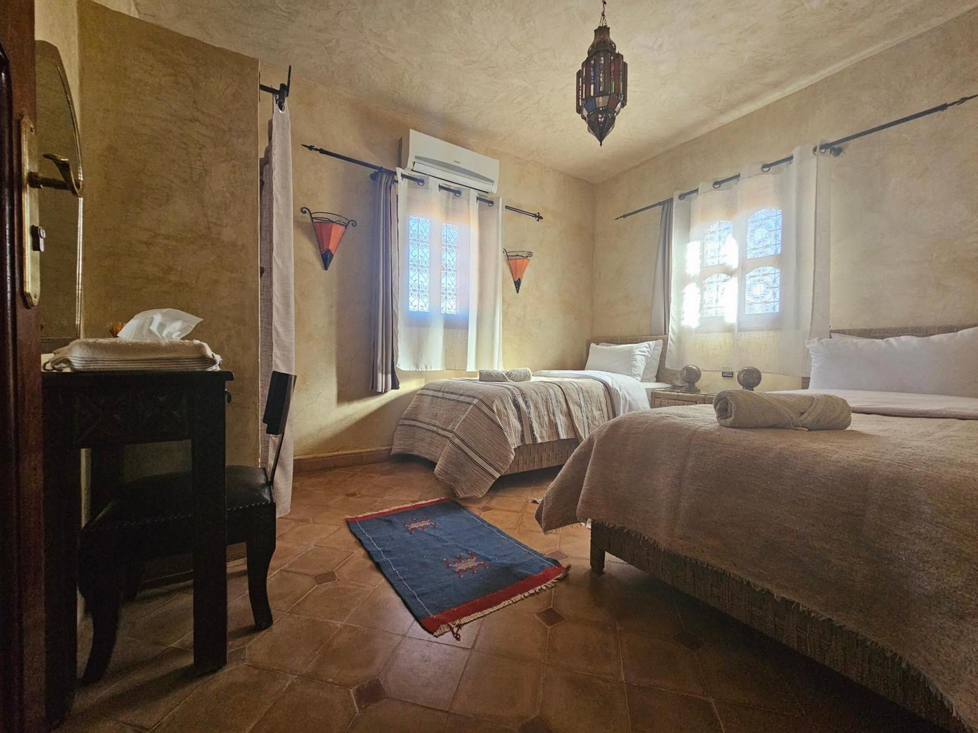 Kasbah La Cigogne Bed & Breakfast Ait Ben Haddou Bagian luar foto