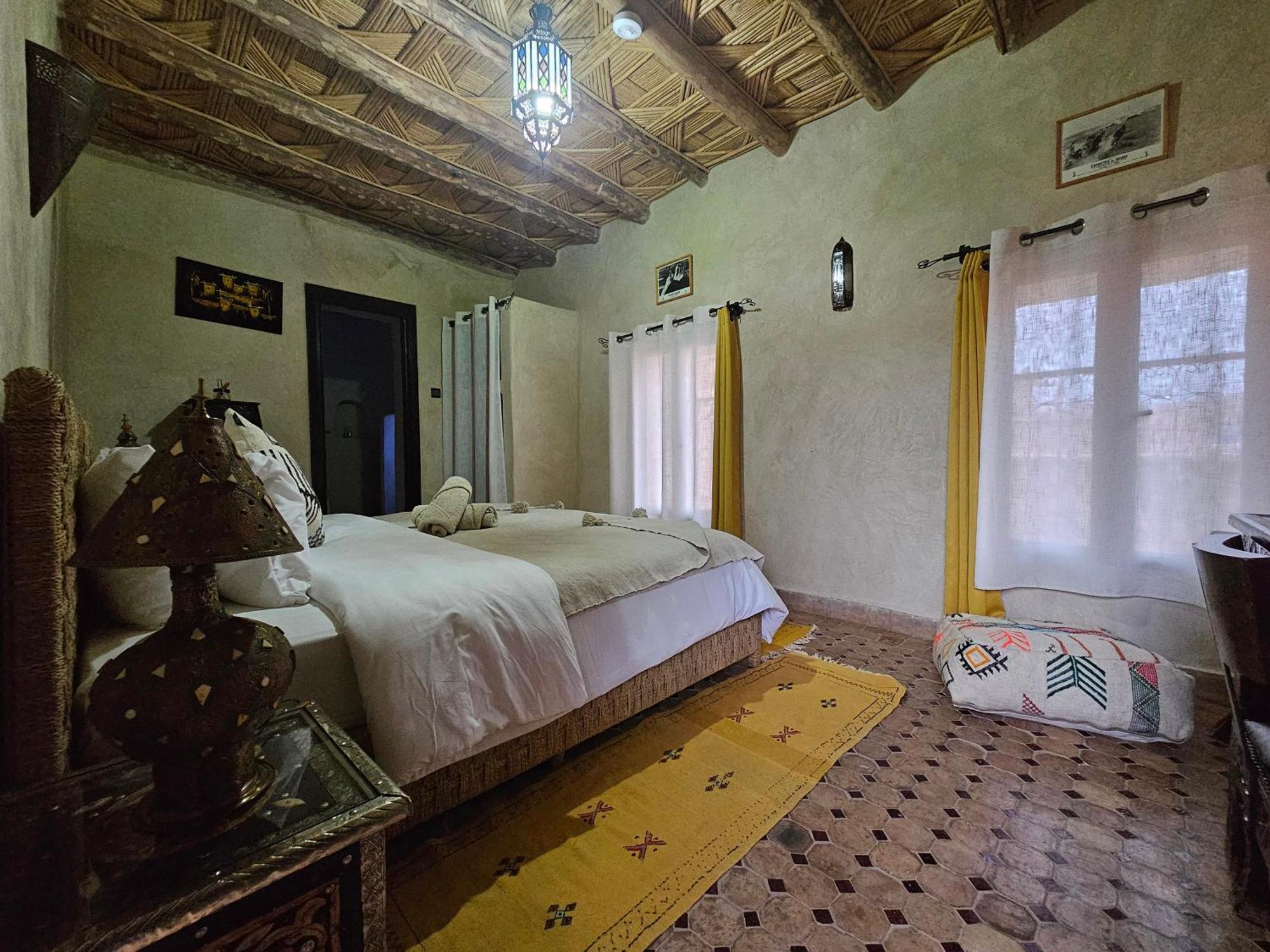 Kasbah La Cigogne Bed & Breakfast Ait Ben Haddou Bagian luar foto