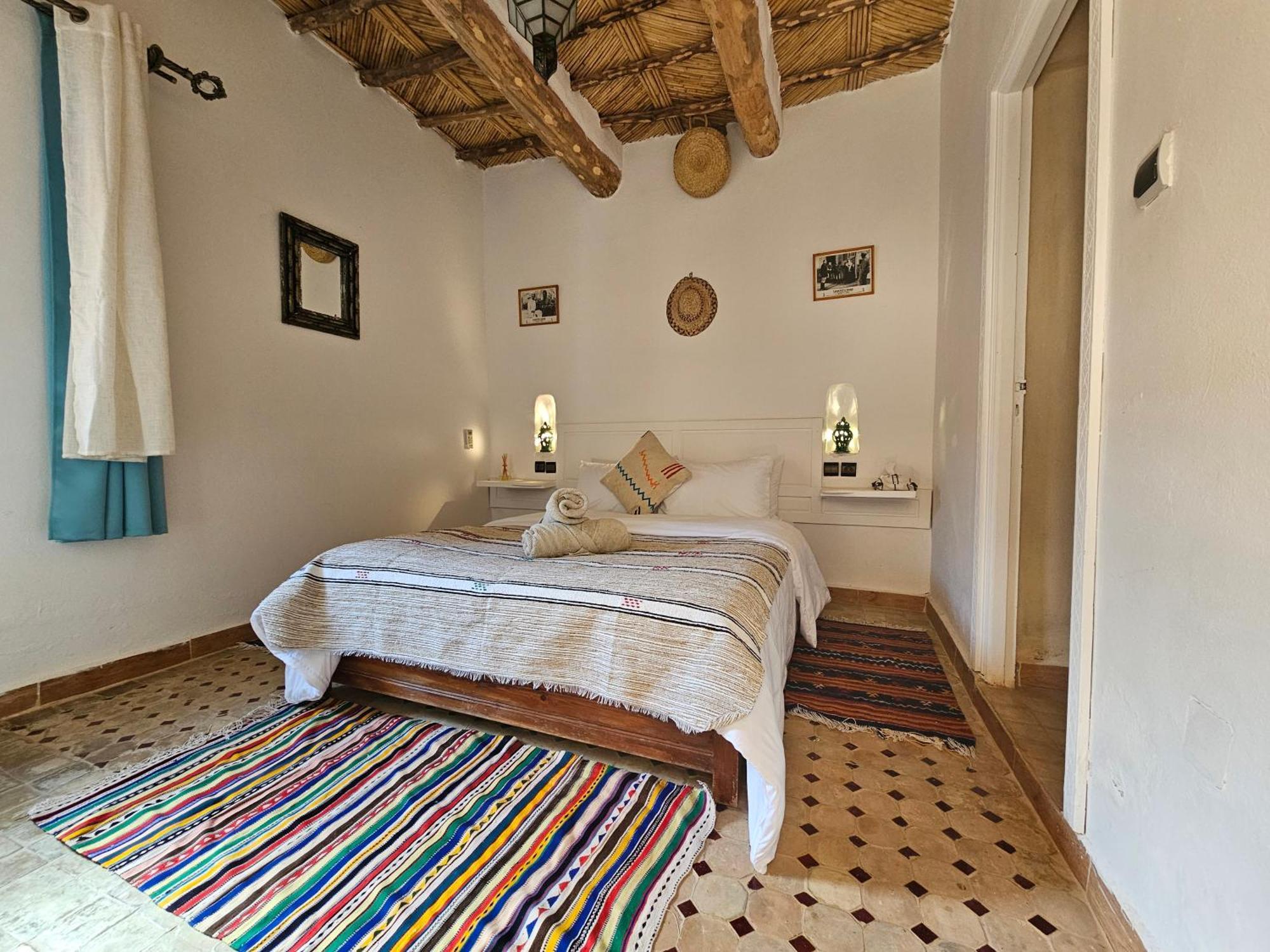 Kasbah La Cigogne Bed & Breakfast Ait Ben Haddou Bagian luar foto