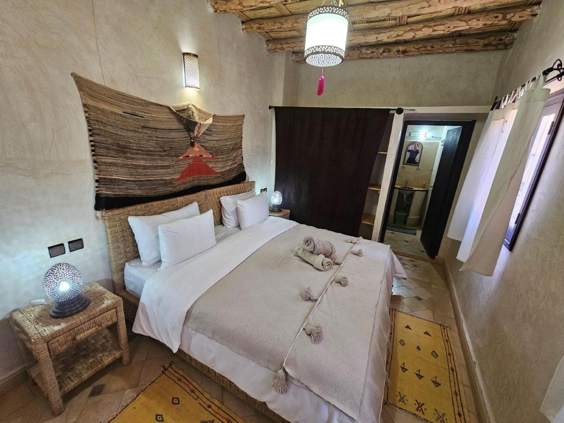 Kasbah La Cigogne Bed & Breakfast Ait Ben Haddou Bagian luar foto