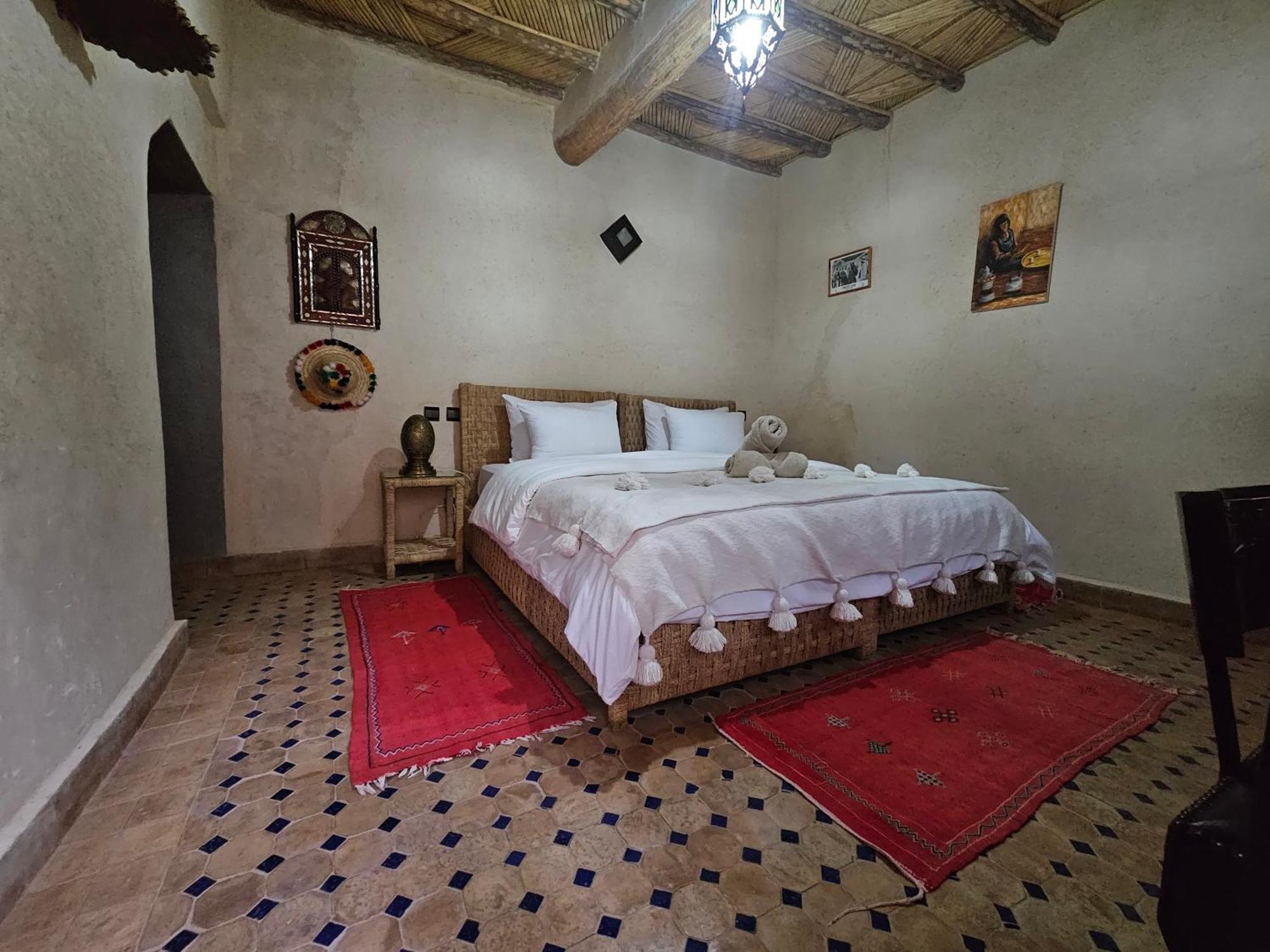 Kasbah La Cigogne Bed & Breakfast Ait Ben Haddou Bagian luar foto