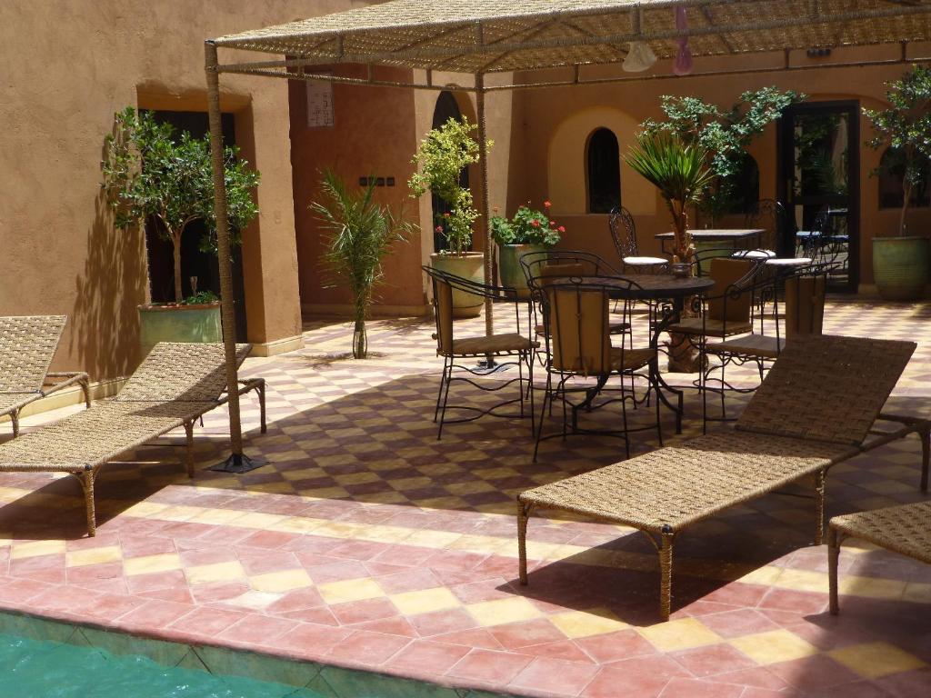 Kasbah La Cigogne Bed & Breakfast Ait Ben Haddou Bagian luar foto