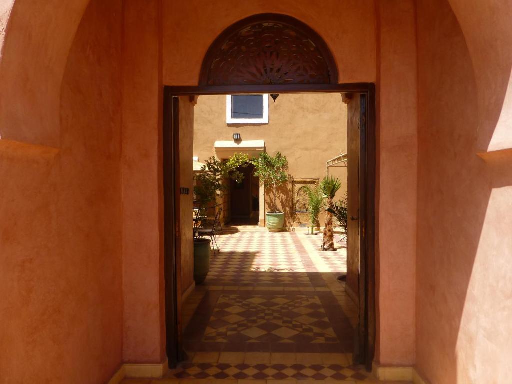 Kasbah La Cigogne Bed & Breakfast Ait Ben Haddou Bagian luar foto