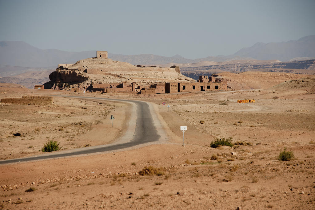 Kasbah La Cigogne Bed & Breakfast Ait Ben Haddou Bagian luar foto