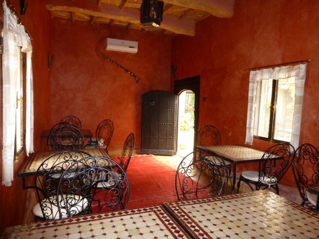 Kasbah La Cigogne Bed & Breakfast Ait Ben Haddou Bagian luar foto