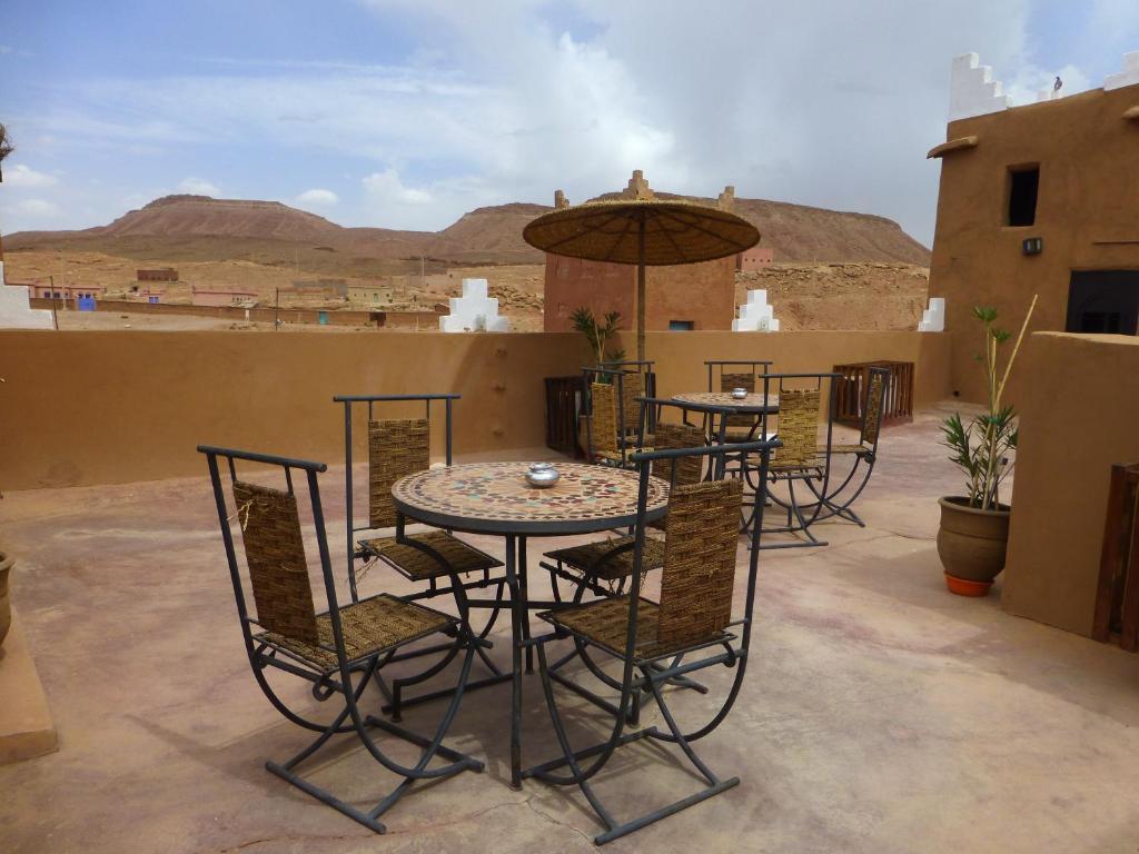 Kasbah La Cigogne Bed & Breakfast Ait Ben Haddou Bagian luar foto