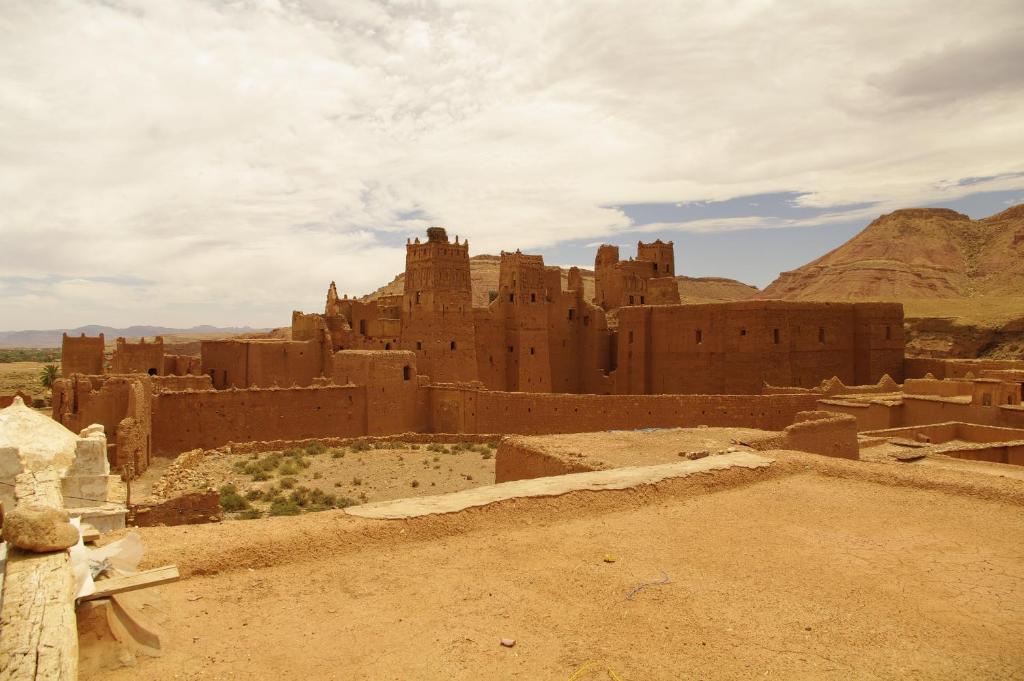 Kasbah La Cigogne Bed & Breakfast Ait Ben Haddou Bagian luar foto