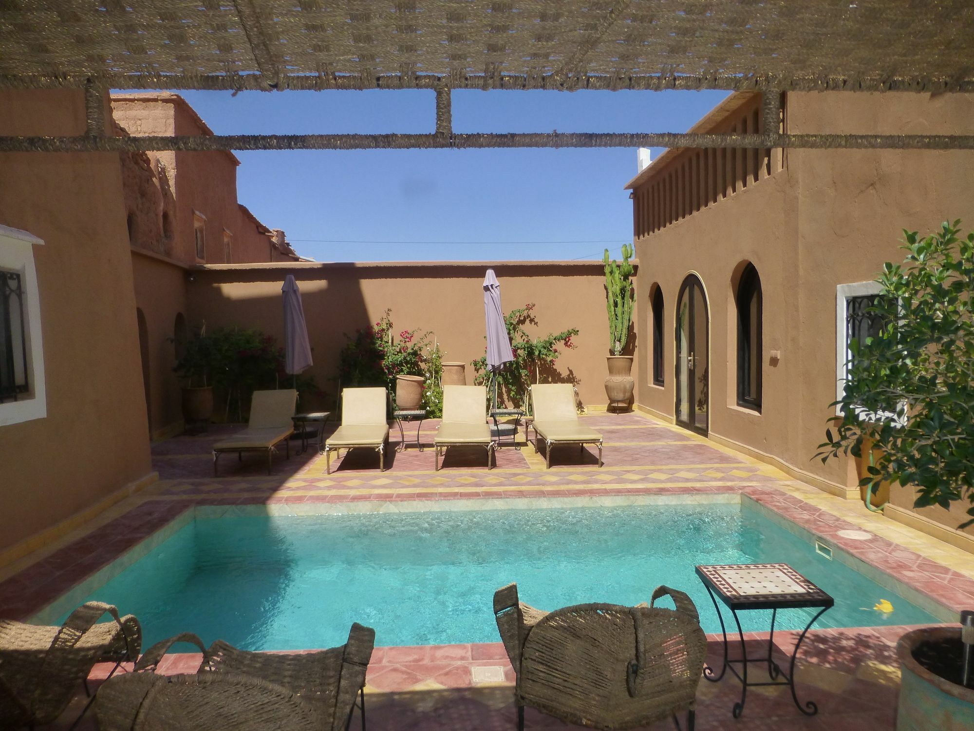 Kasbah La Cigogne Bed & Breakfast Ait Ben Haddou Bagian luar foto